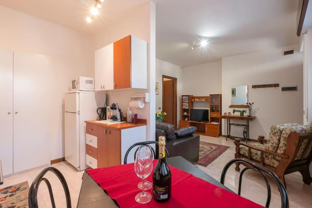 Le Rose Apartment Venegono Superiore Ngoại thất bức ảnh